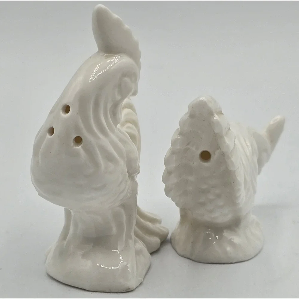 Vintage Bone China Rooster Chicken Salt‎ & Pepper Shaker Set Tabletop Farmhouse